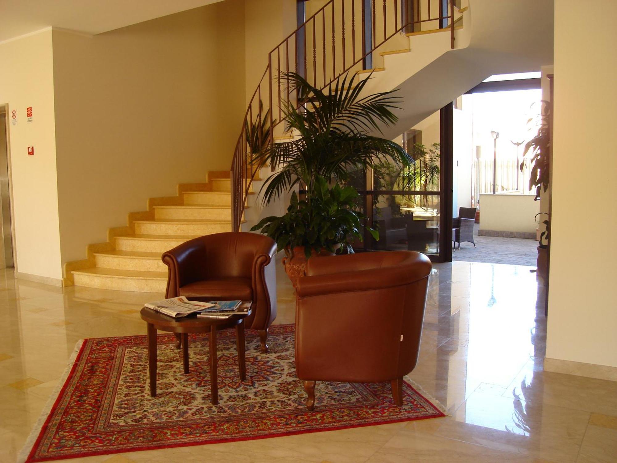 Hotel Le Palme Джоя-Тауро Экстерьер фото