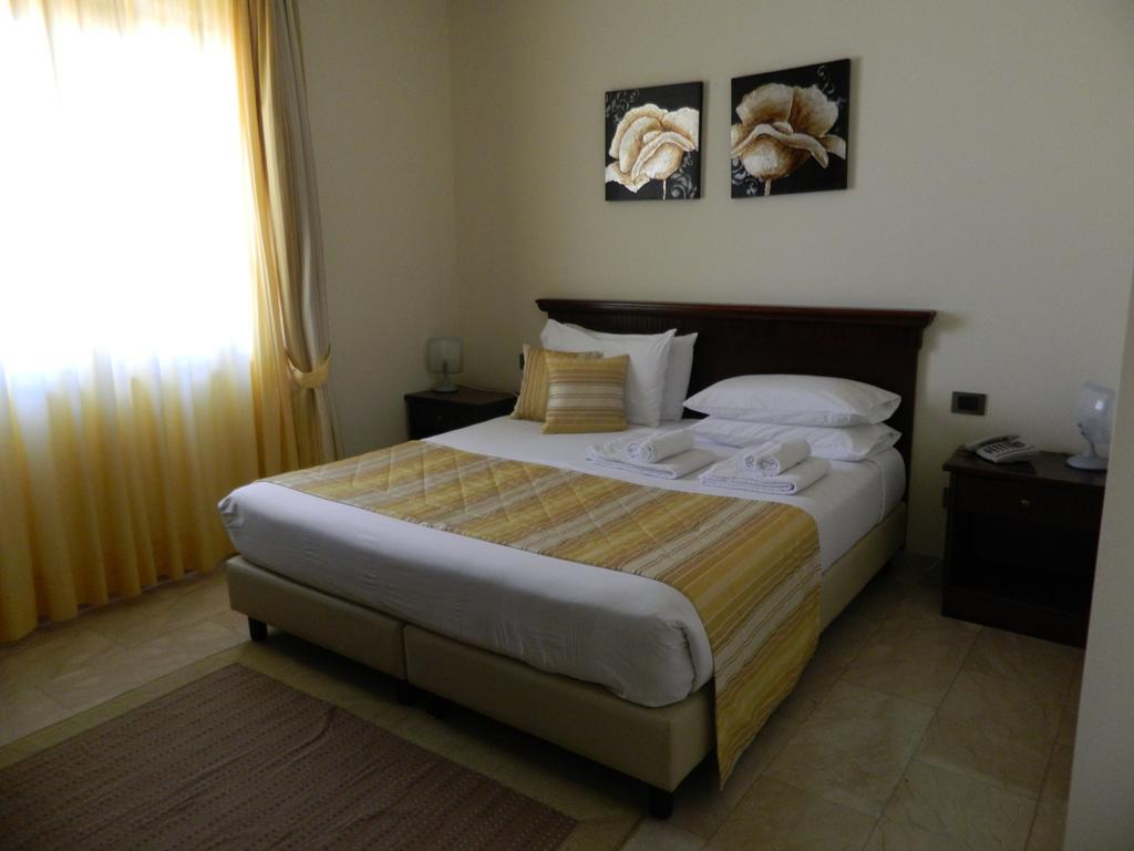 Hotel Le Palme Джоя-Тауро Экстерьер фото